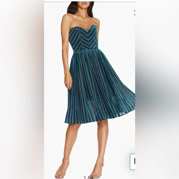 Dress the population Rosalie Metallic Stripe Strapless Cocktail Dress - Picture 2 of 16